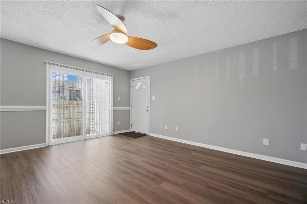 3528 Dublin Ct - Photo 6 of 21