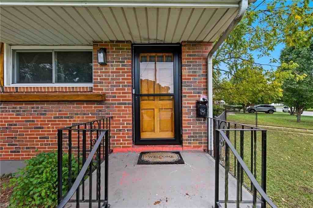 101 Rapidan St - Photo 4 of 37