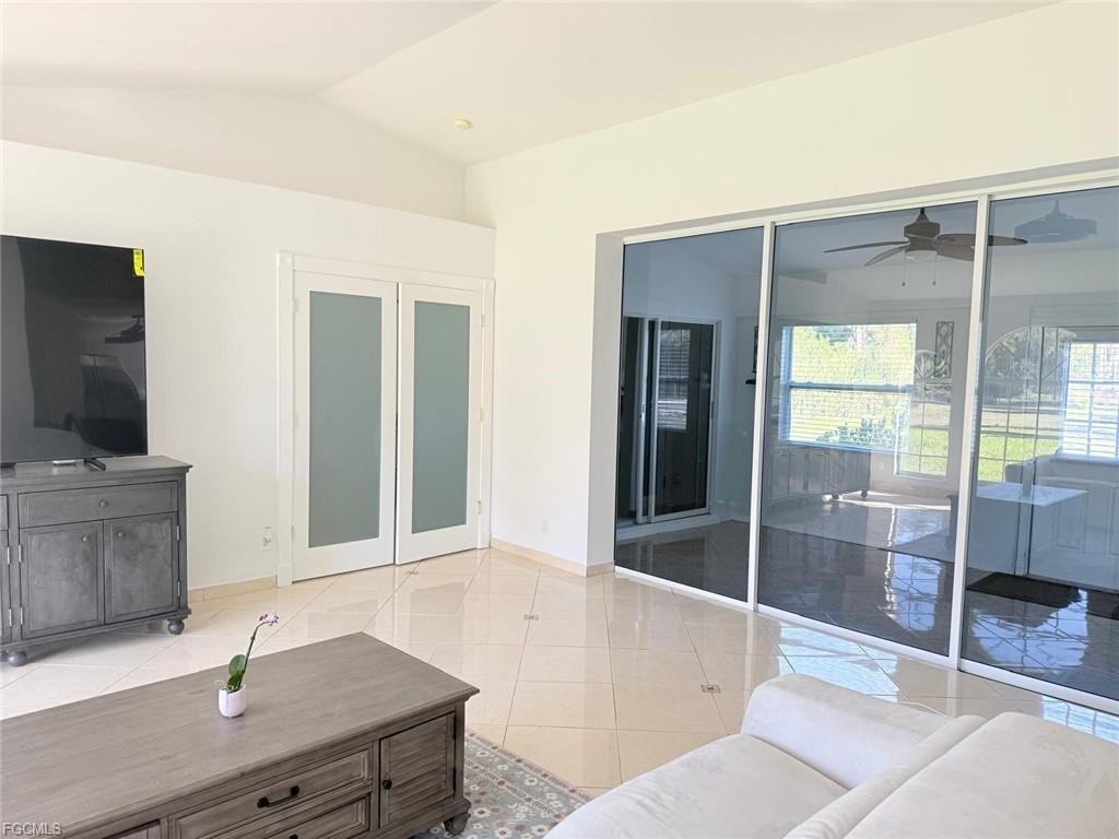 4745 26th Ave Se - Photo 3 of 8