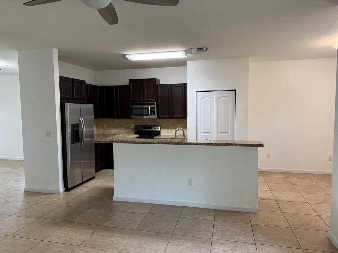 9333 Silent Oak Cir - Photo 6 of 21