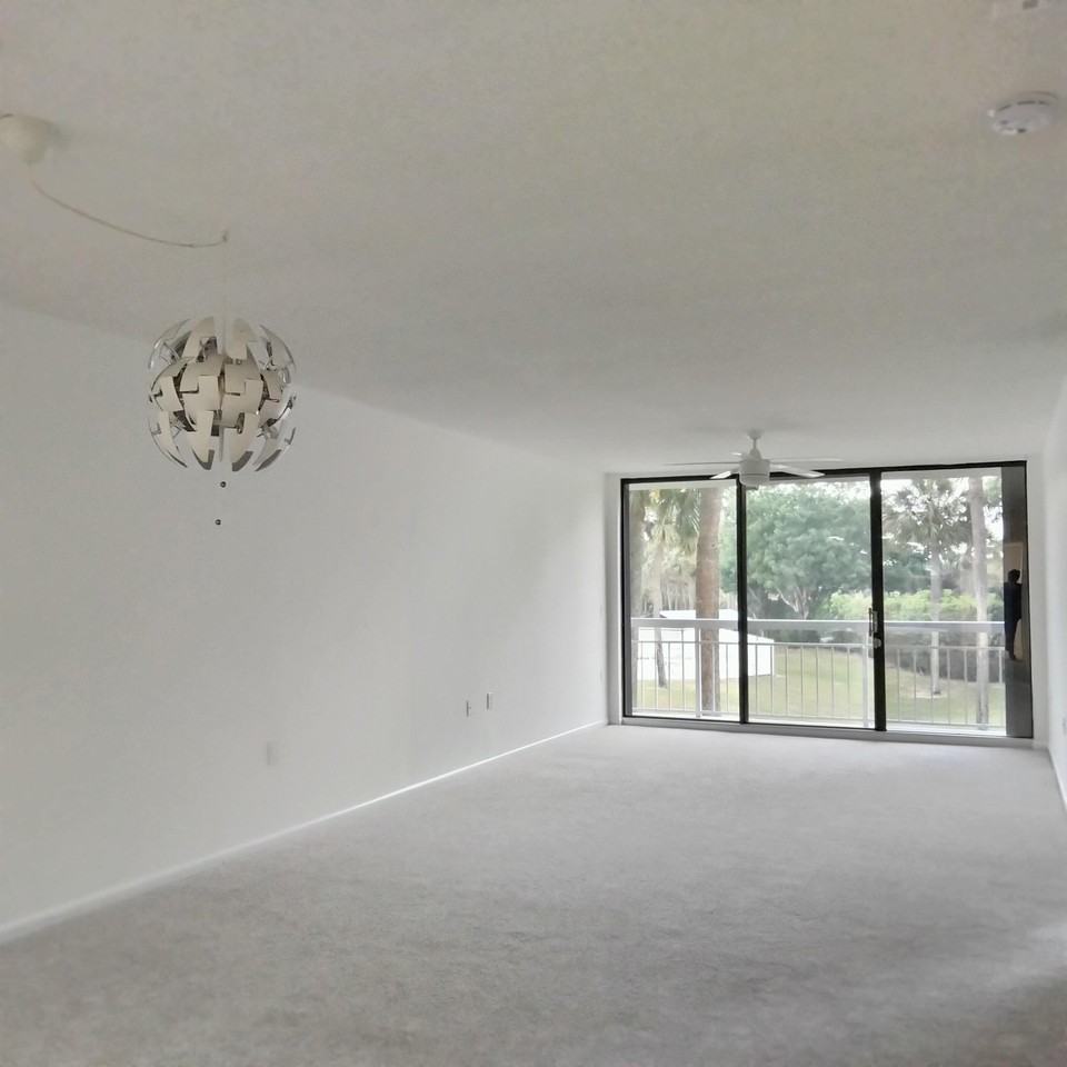 2791 Village Blvd #206 - Photo 5 of 17