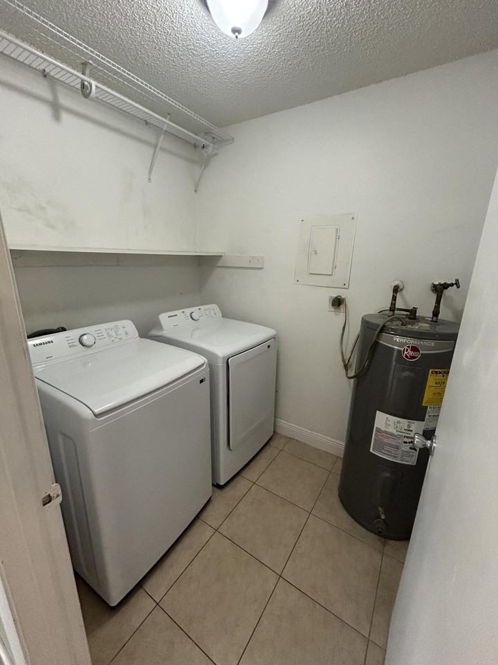 3045 Jackson Ave - Photo 6 of 17