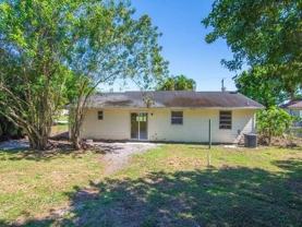 526 Nw Kingston St - Photo 1 of 1