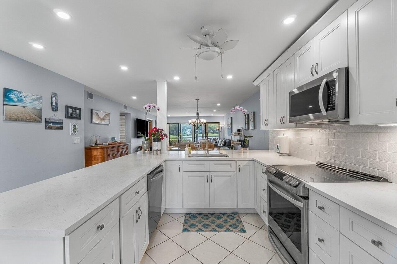 5188 Oak Hill Ln #1111 - Photo 5 of 40