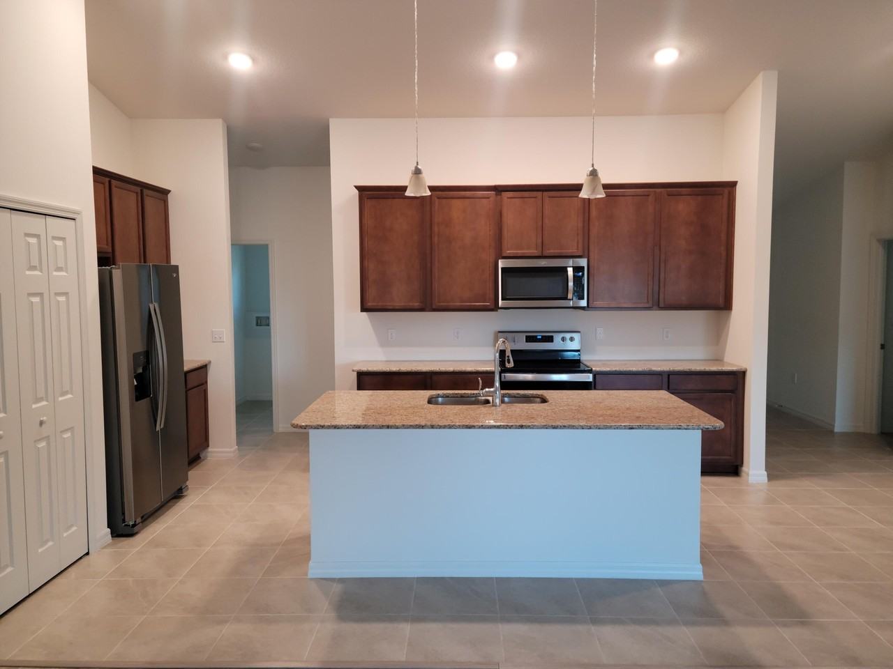 1068 Sw California Blvd - Photo 3 of 14