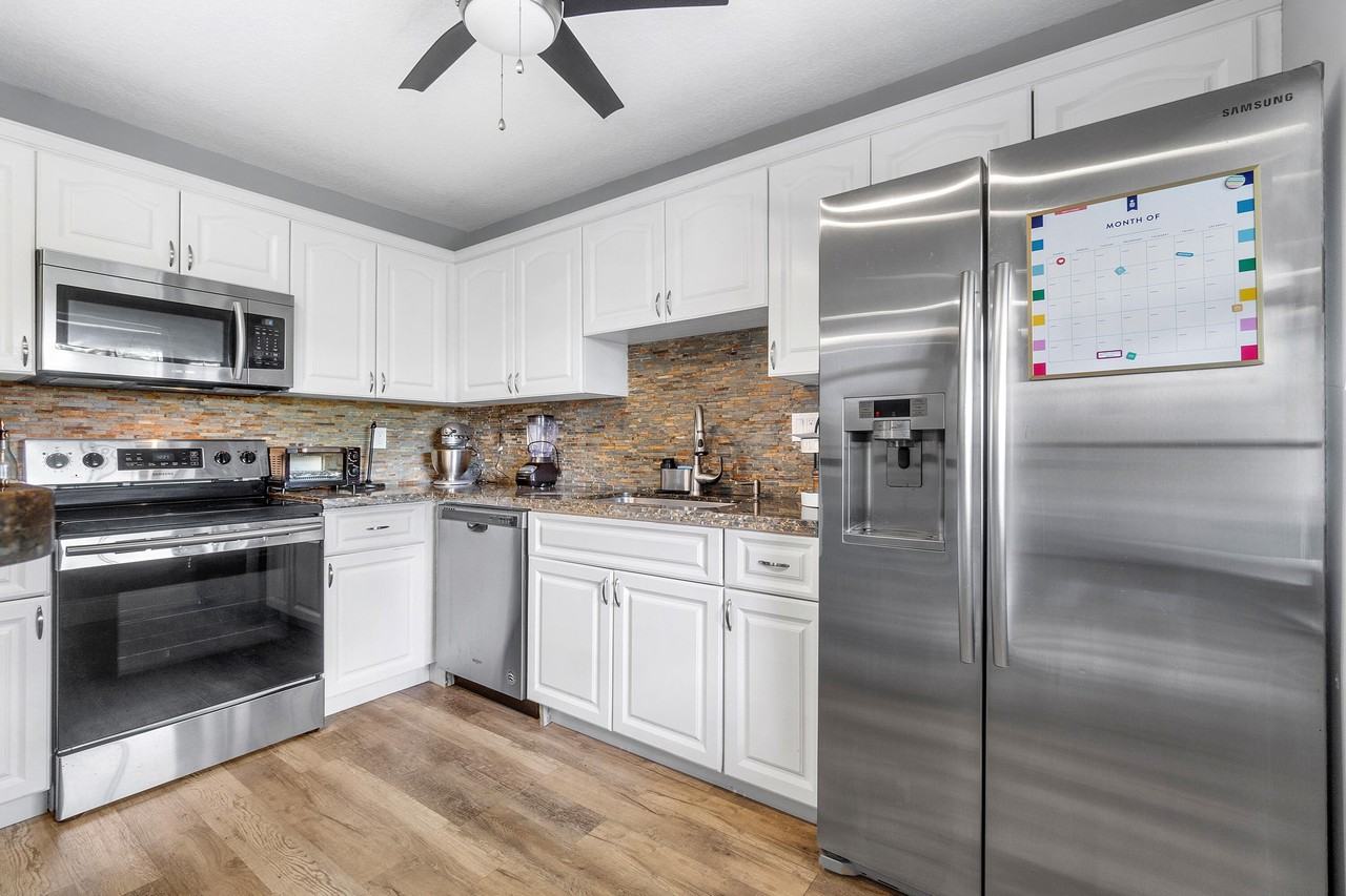 126 Sparrow Dr #11B - Photo 3 of 15