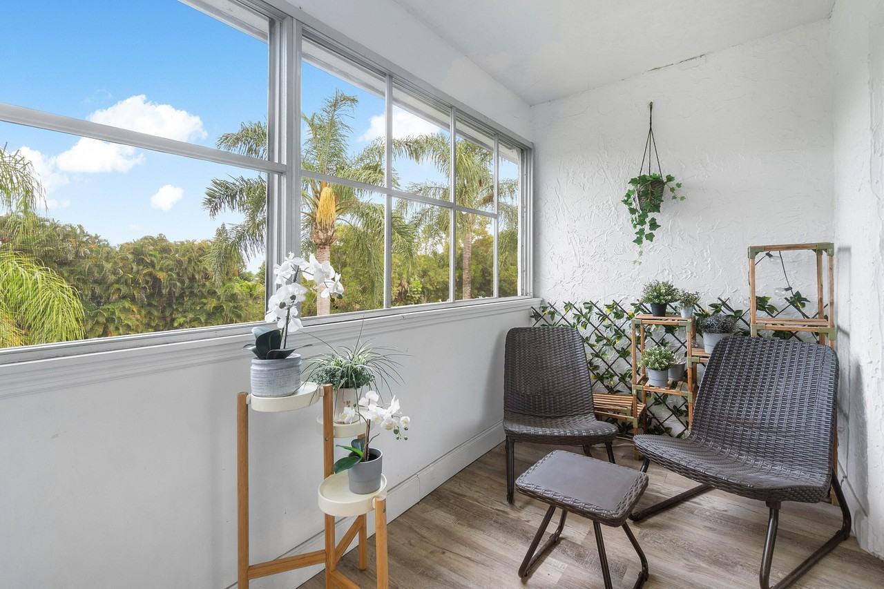 126 Sparrow Dr #11B - Photo 5 of 15