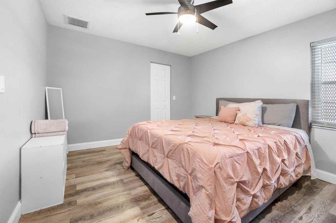 126 Sparrow Dr #11B - Photo 6 of 15