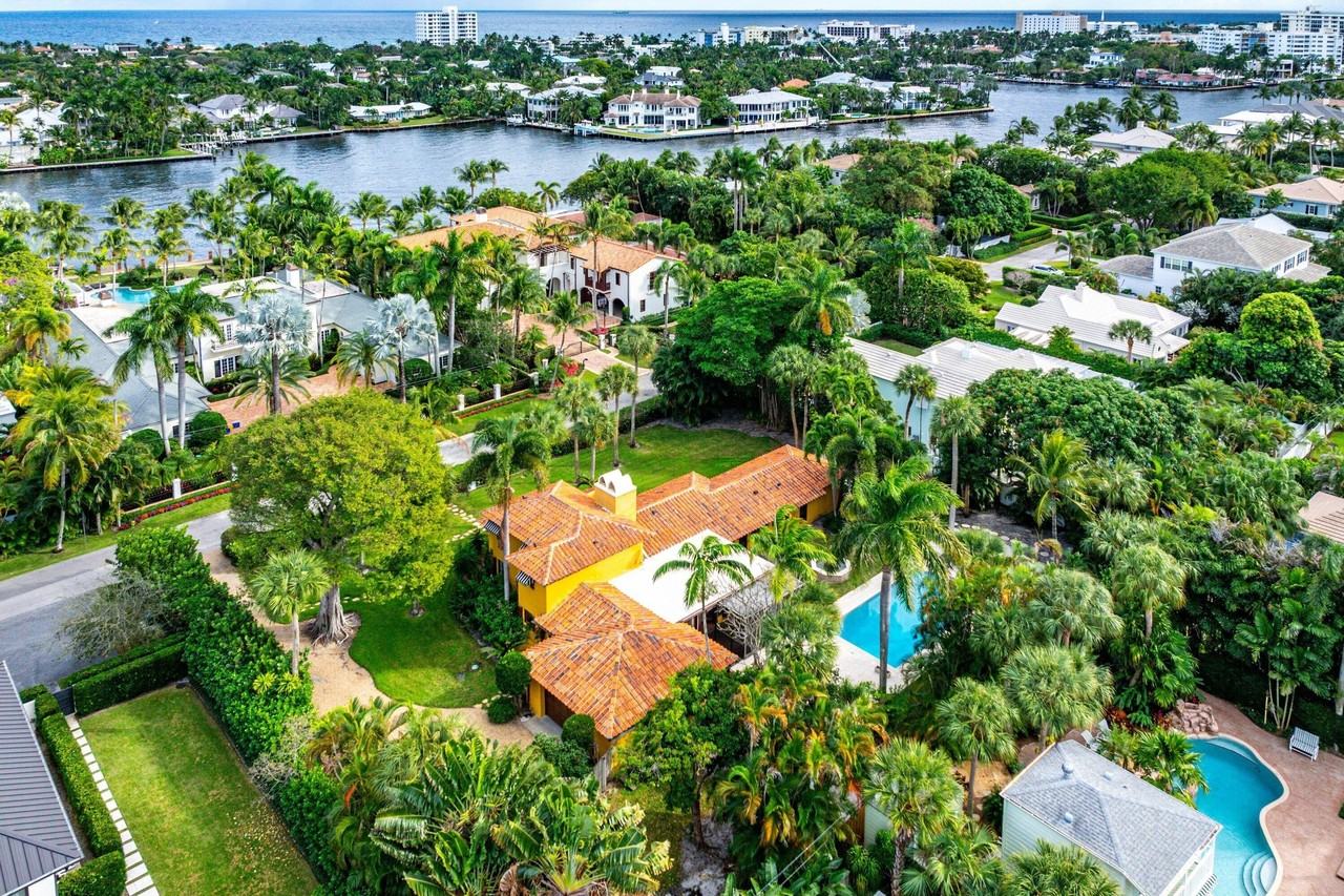 334 Palm Trl - Photo 3 of 35