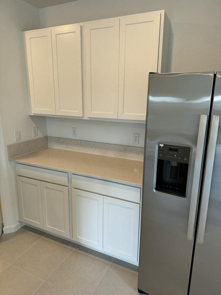 Nw Sweetwood Dr - Photo 6 of 45