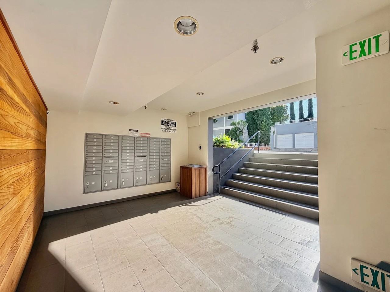 Wilshire Embassy Apartments - Photo 5 of 8