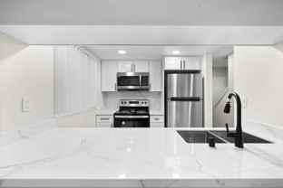 748 N 3rd St Apt Q #Q - Photo 1 of 1