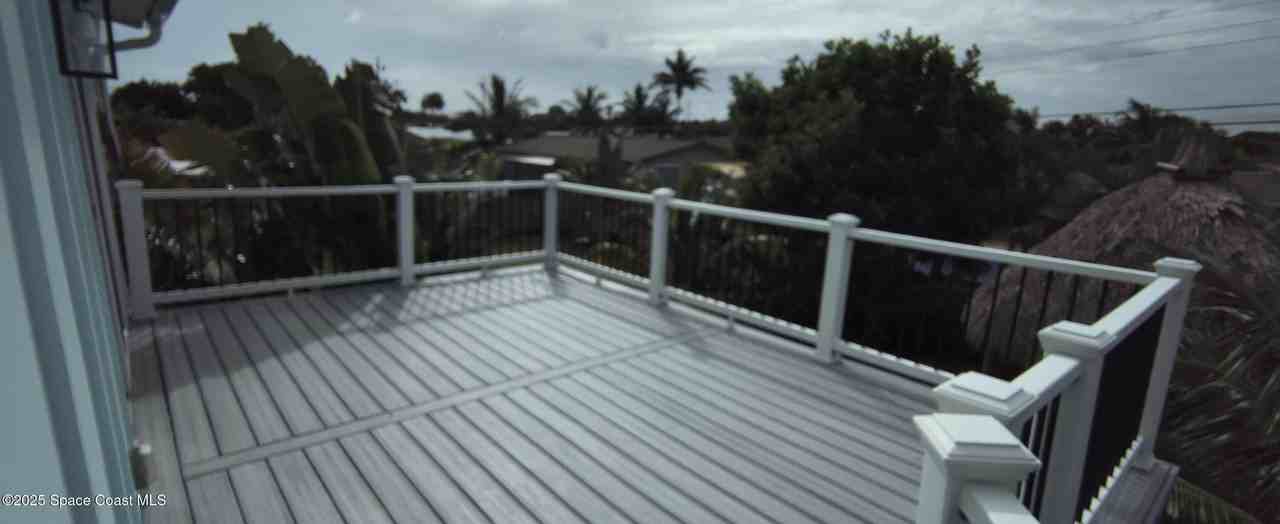 216 Ne 3rd St - Photo 4 of 15