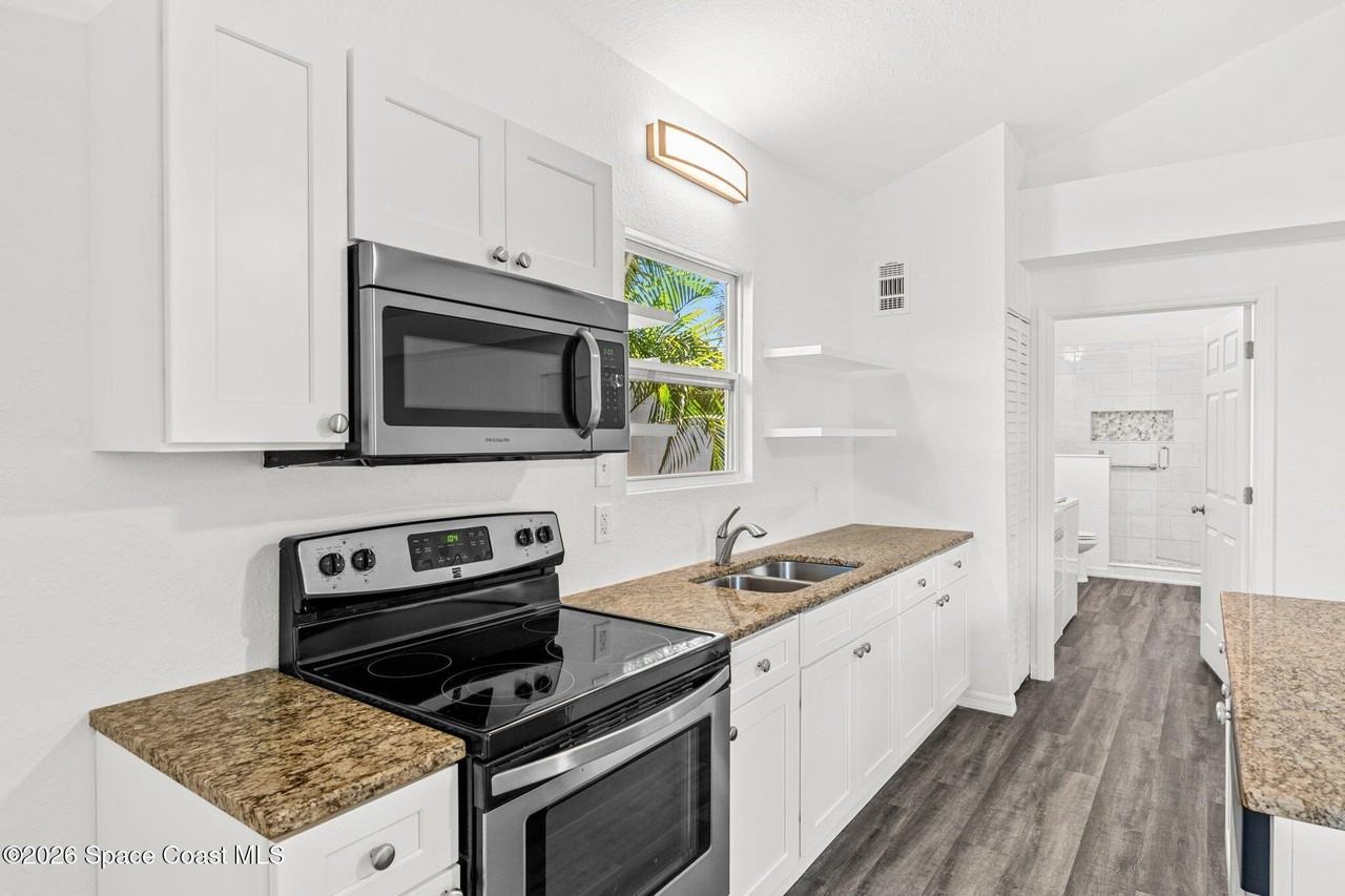 1625 Hortana Dr - Photo 7 of 32