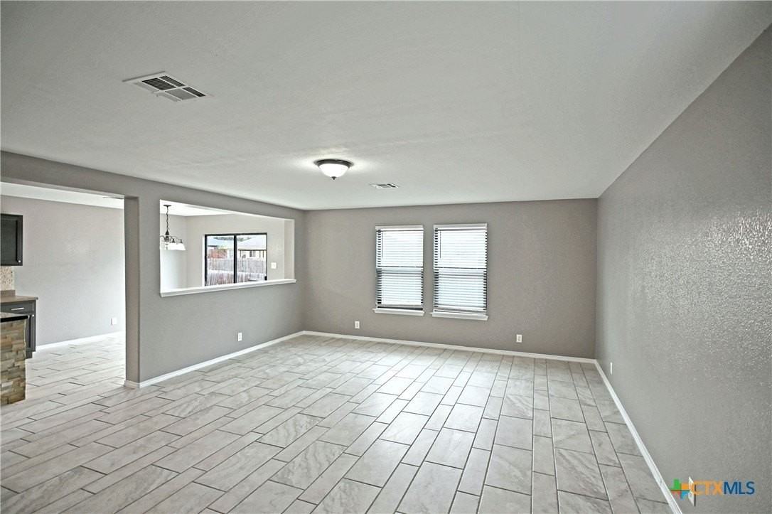 264 Cordero Dr - Photo 5 of 32