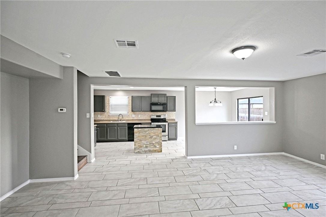 264 Cordero Dr - Photo 6 of 32