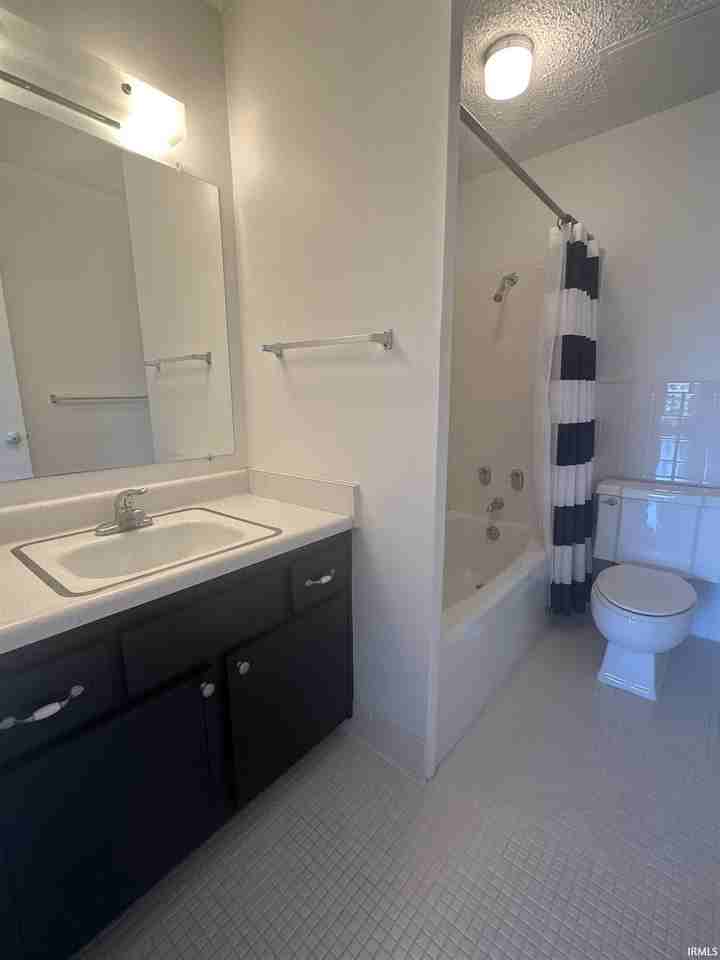 1100 Erie Ave #802 - Photo 6 of 9