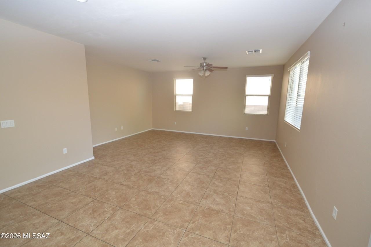 10439 S Cutting Horse Dr - Photo 3 of 16