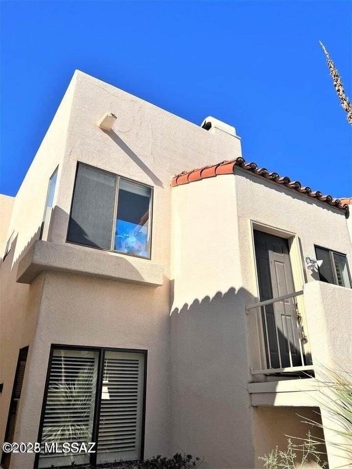 6336 N Vuelta Tajo - Photo 2 of 17