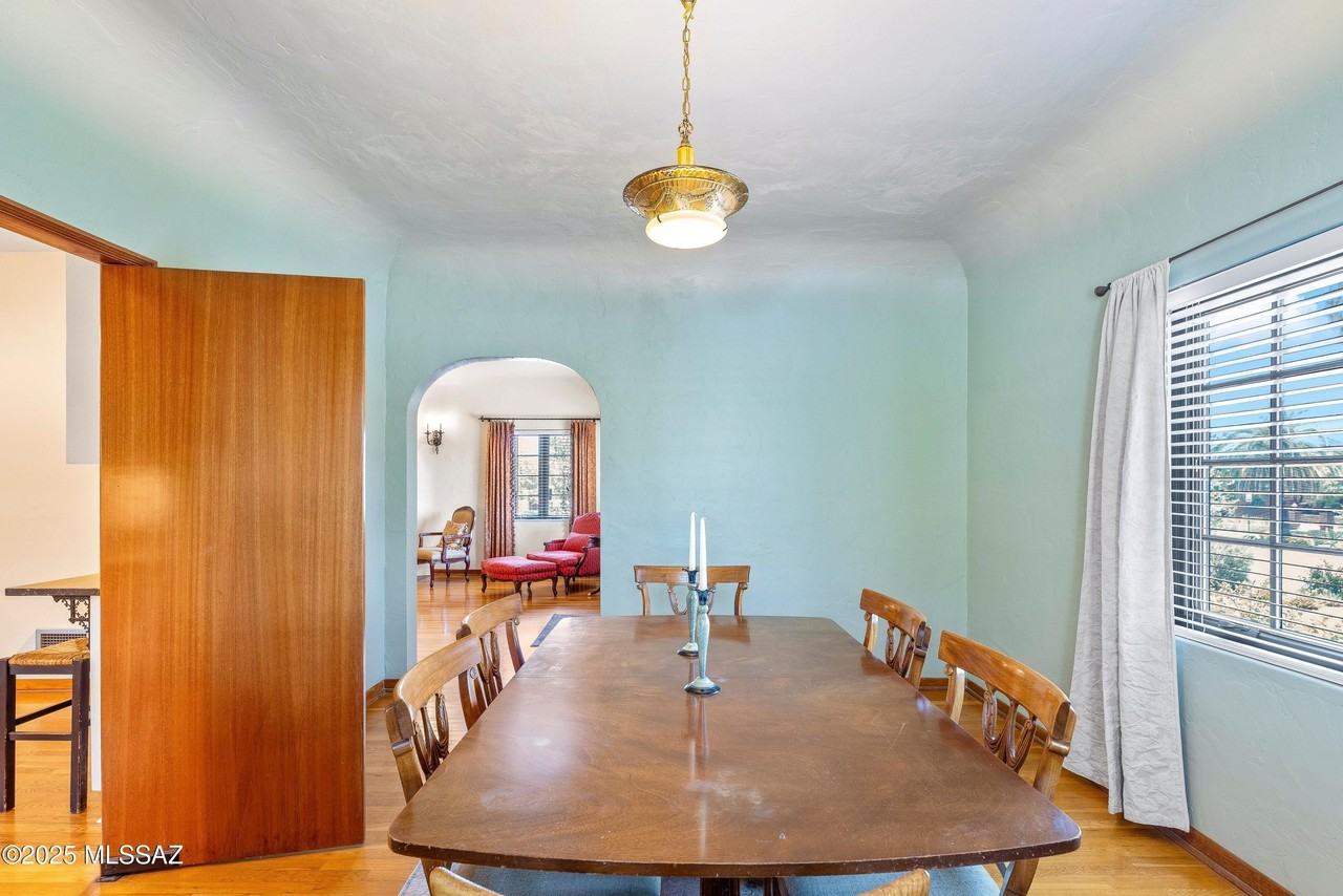 2149 E 4th St - Photo 2 of 38