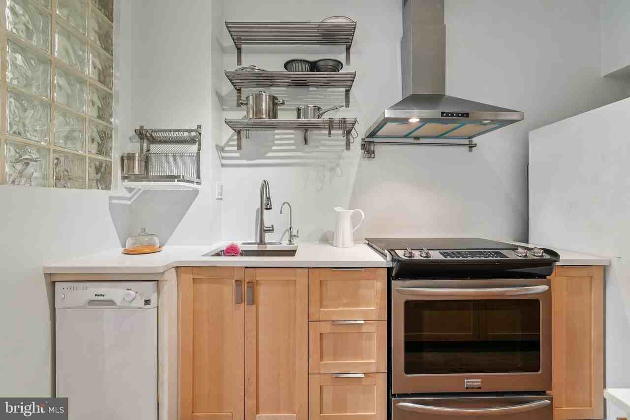 4013 13th St Nw - Photo 6 of 31