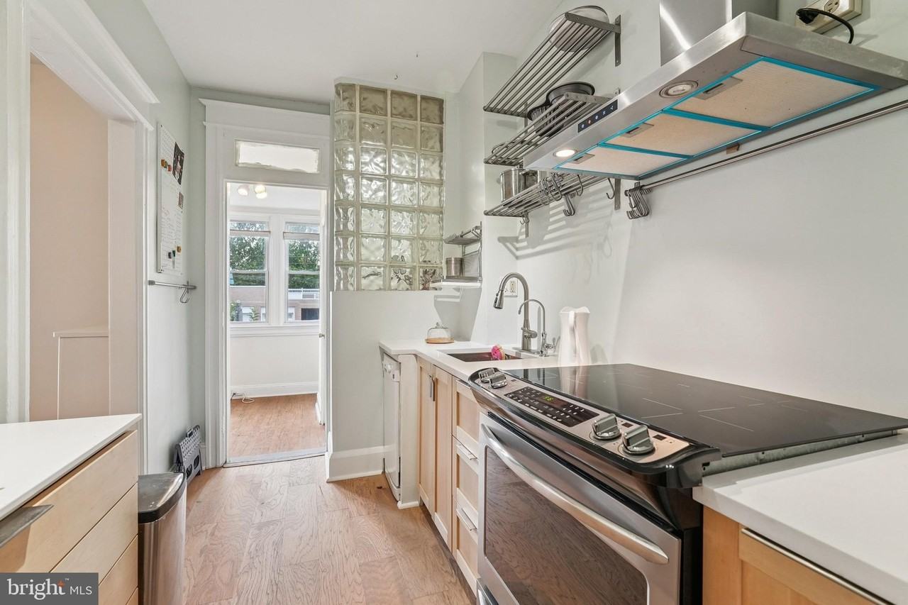 4013 13th St Nw - Photo 7 of 31