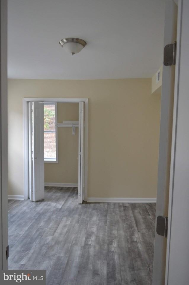 1646 E Pratt St #2 - Photo 7 of 9