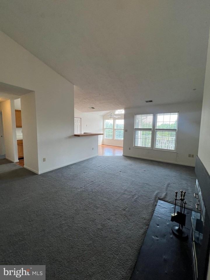 5660 Wade Ct Apt M #M - Photo 3 of 21