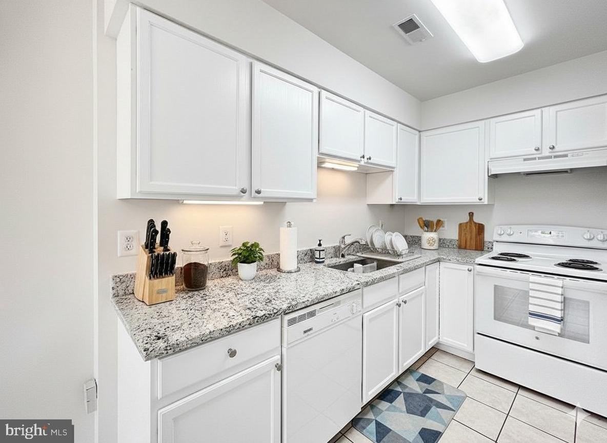 102 Crossbill Way - Photo 3 of 16