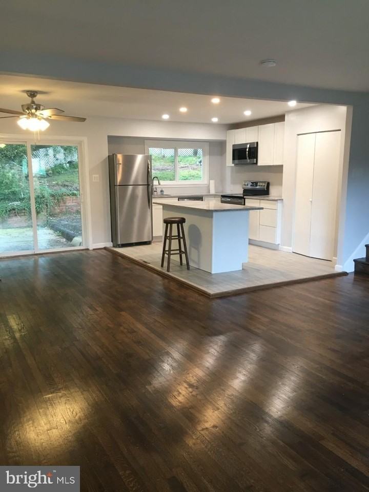 8502 21st Ave - Photo 4 of 22