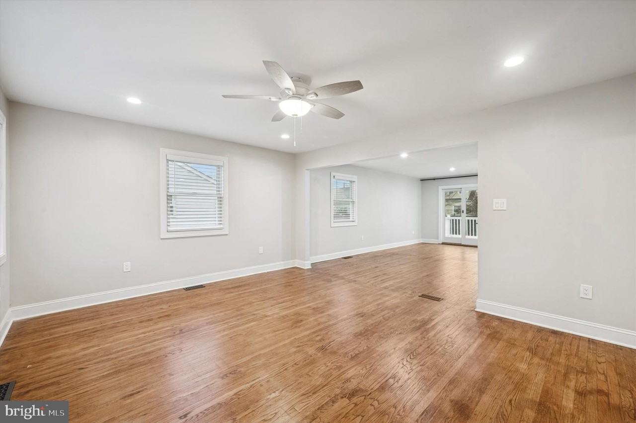 607 Jackson Ave - Photo 2 of 15