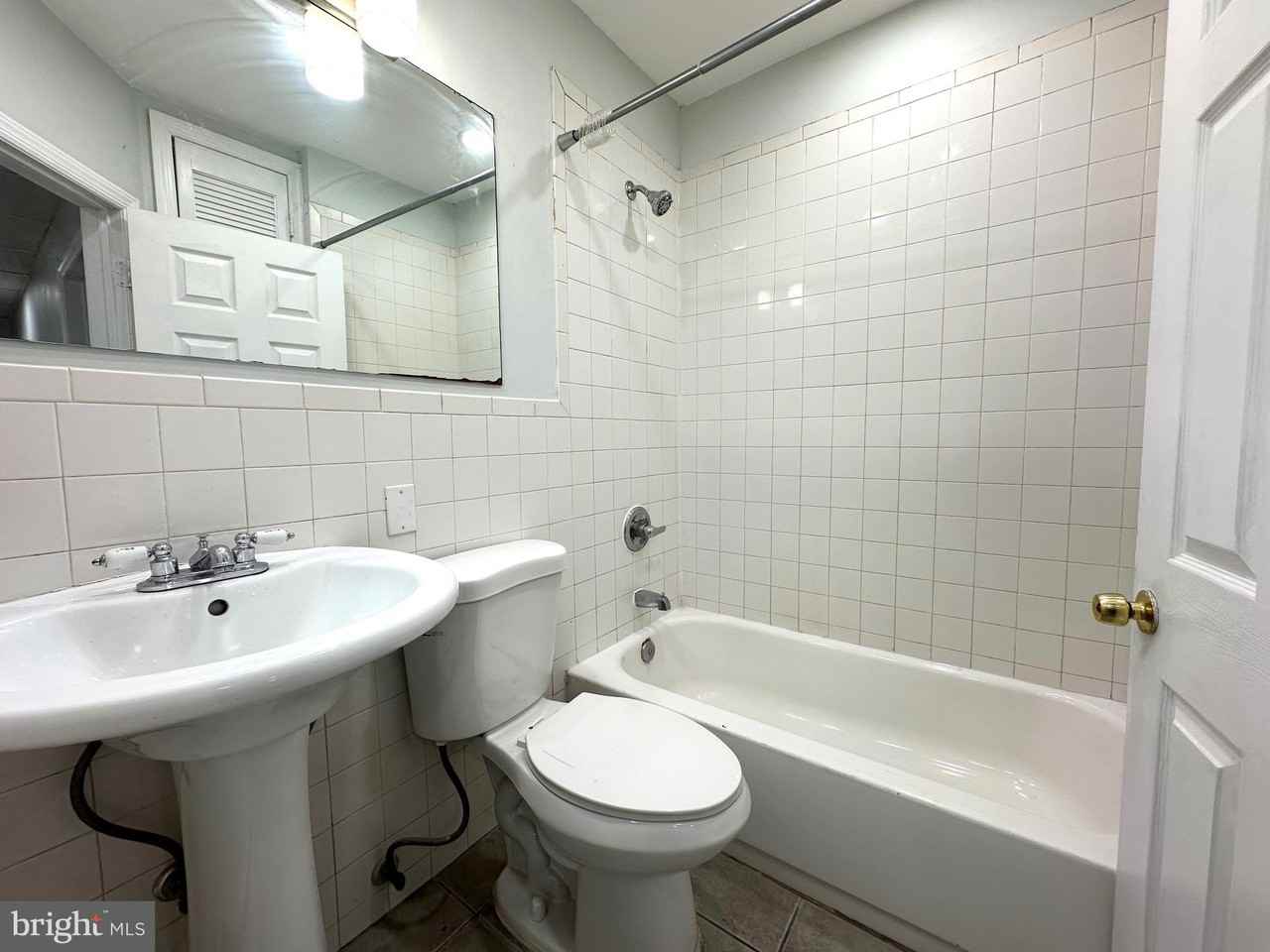 23 Lily St - Photo 3 of 10