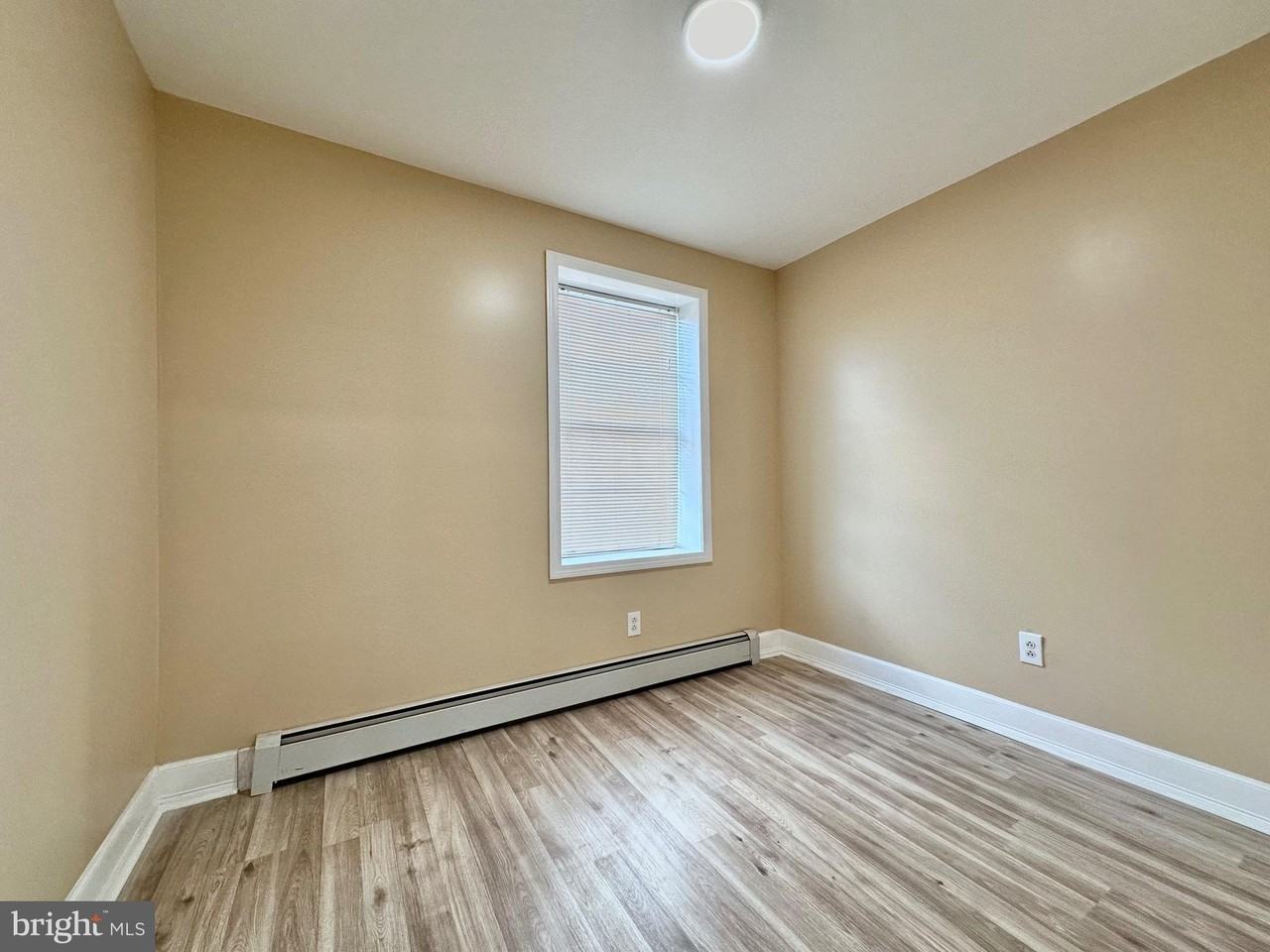 23 Lily St - Photo 6 of 10