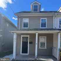 624 Spruce St - Photo 1 of 1