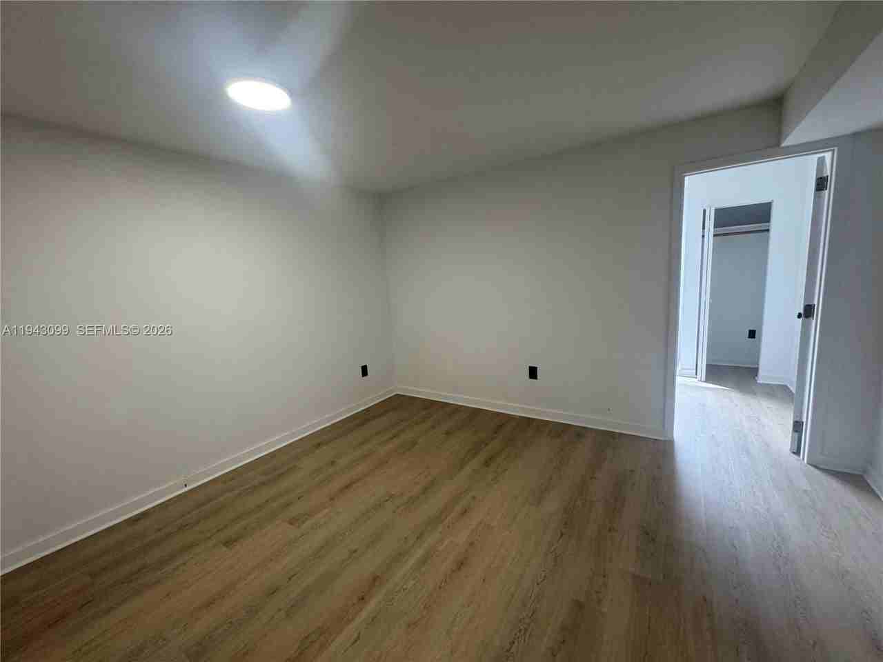 12215 W Dixie Hwy #106 - Photo 3 of 8