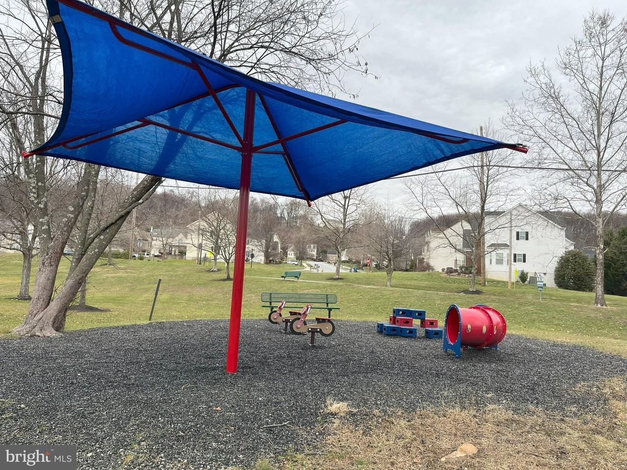 18 Madison Way - Photo 5 of 10