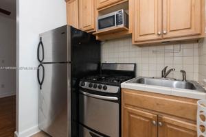 featured image of 1561 Lenox Ave #6