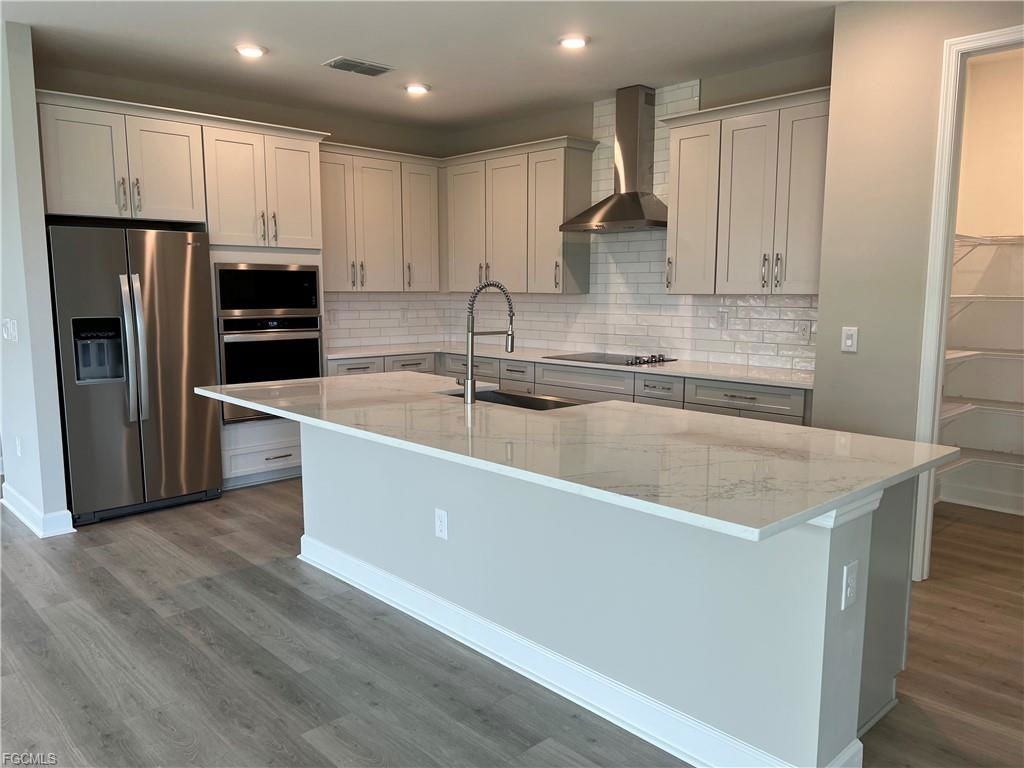 2063 Grove Dr - Photo 2 of 8