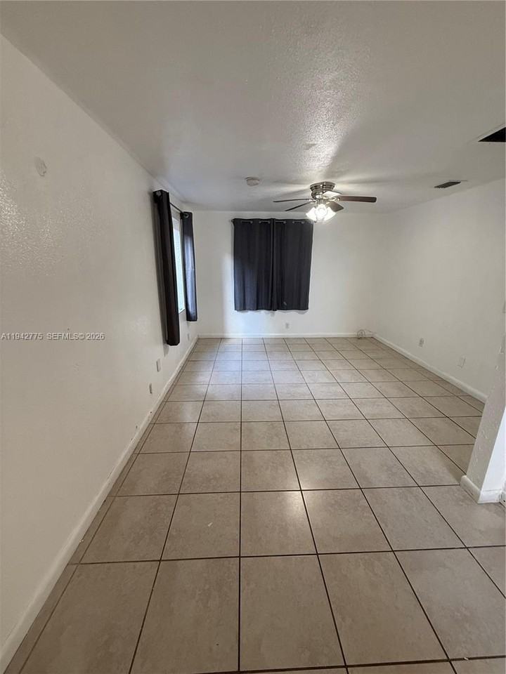 351 E 17th St - Photo 3 of 8
