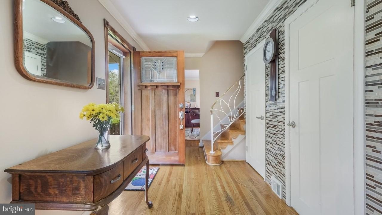 646 Green Briar Rd - Photo 2 of 28