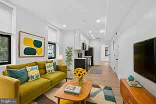 712 N American St Unit 2 #2 - Photo 1 of 1