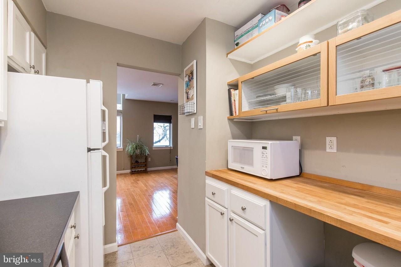 1908 Rodman St Unit 2 #2 - Photo 6 of 23