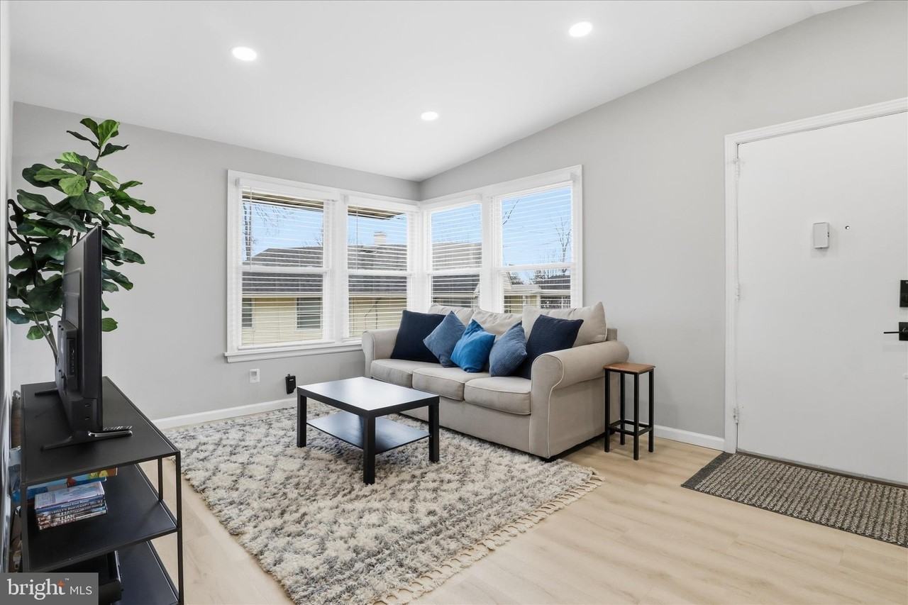 3022 Jonothan Pl - Photo 4 of 28