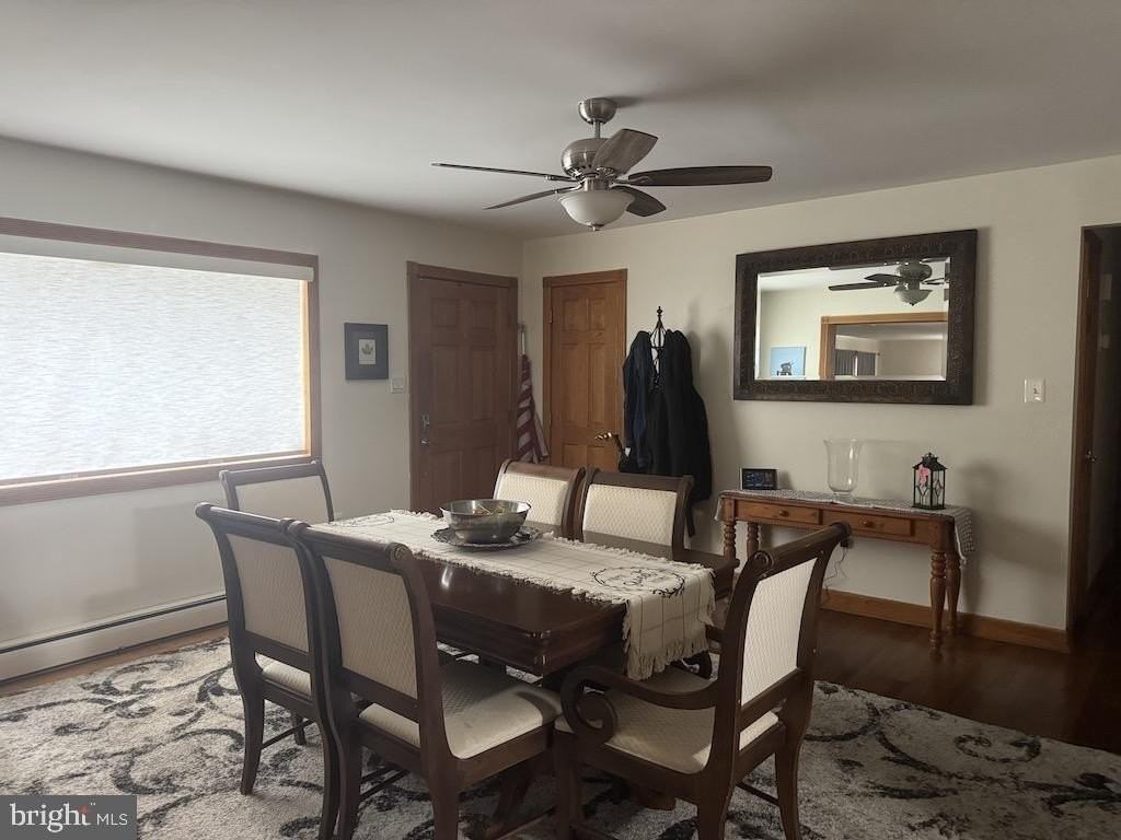 7712 Dublin Dr - Photo 3 of 17