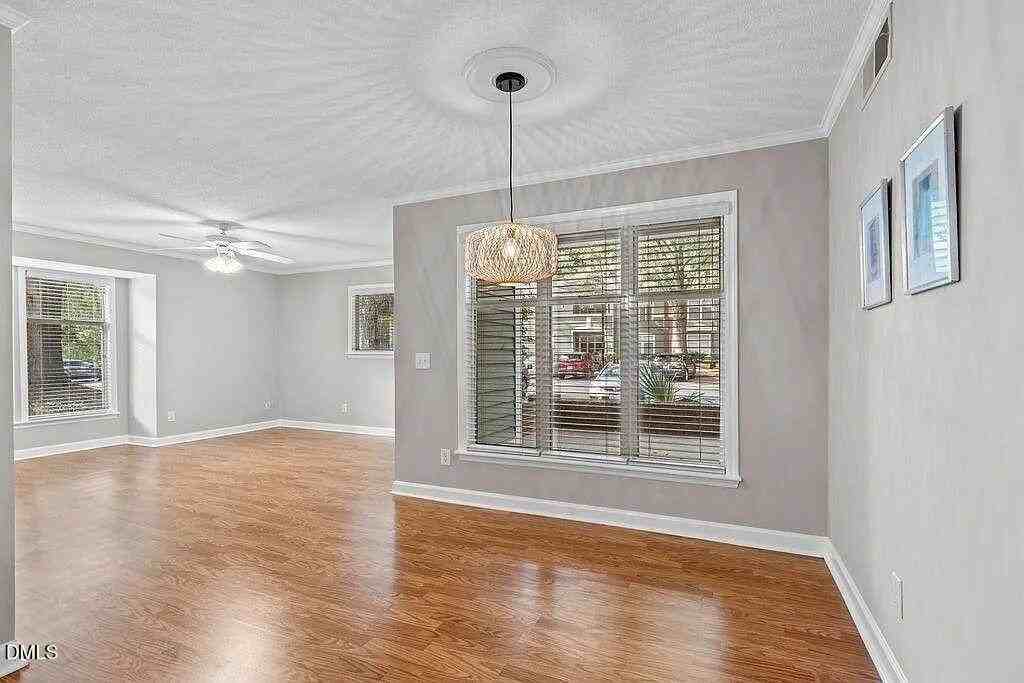 1200 Westview Ln Apt 101 #101 - Photo 3 of 18