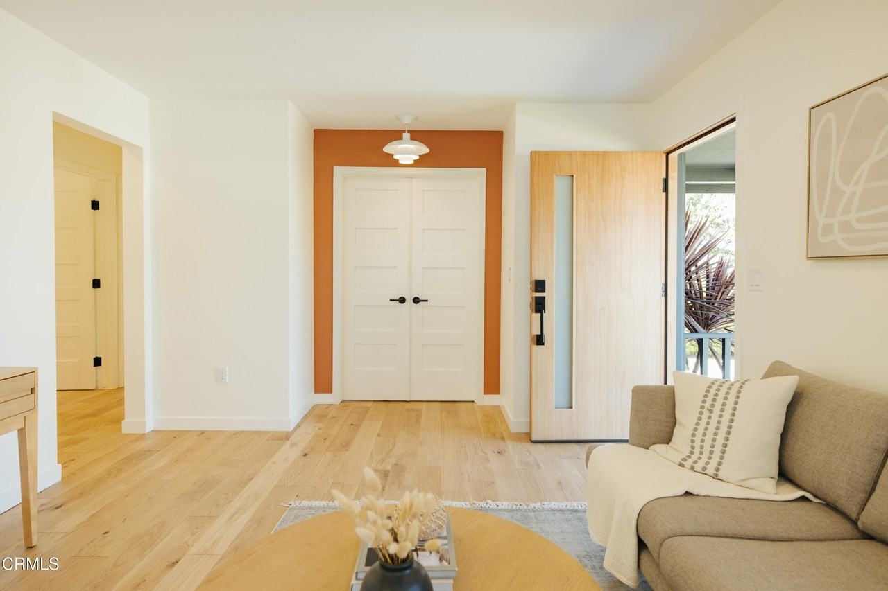 150 Arcade Dr - Photo 3 of 19