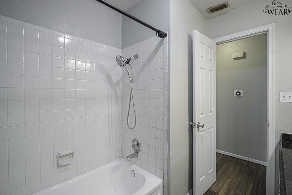 4605 MISTY VALLEY STREET EAST - Photo 7 of 20