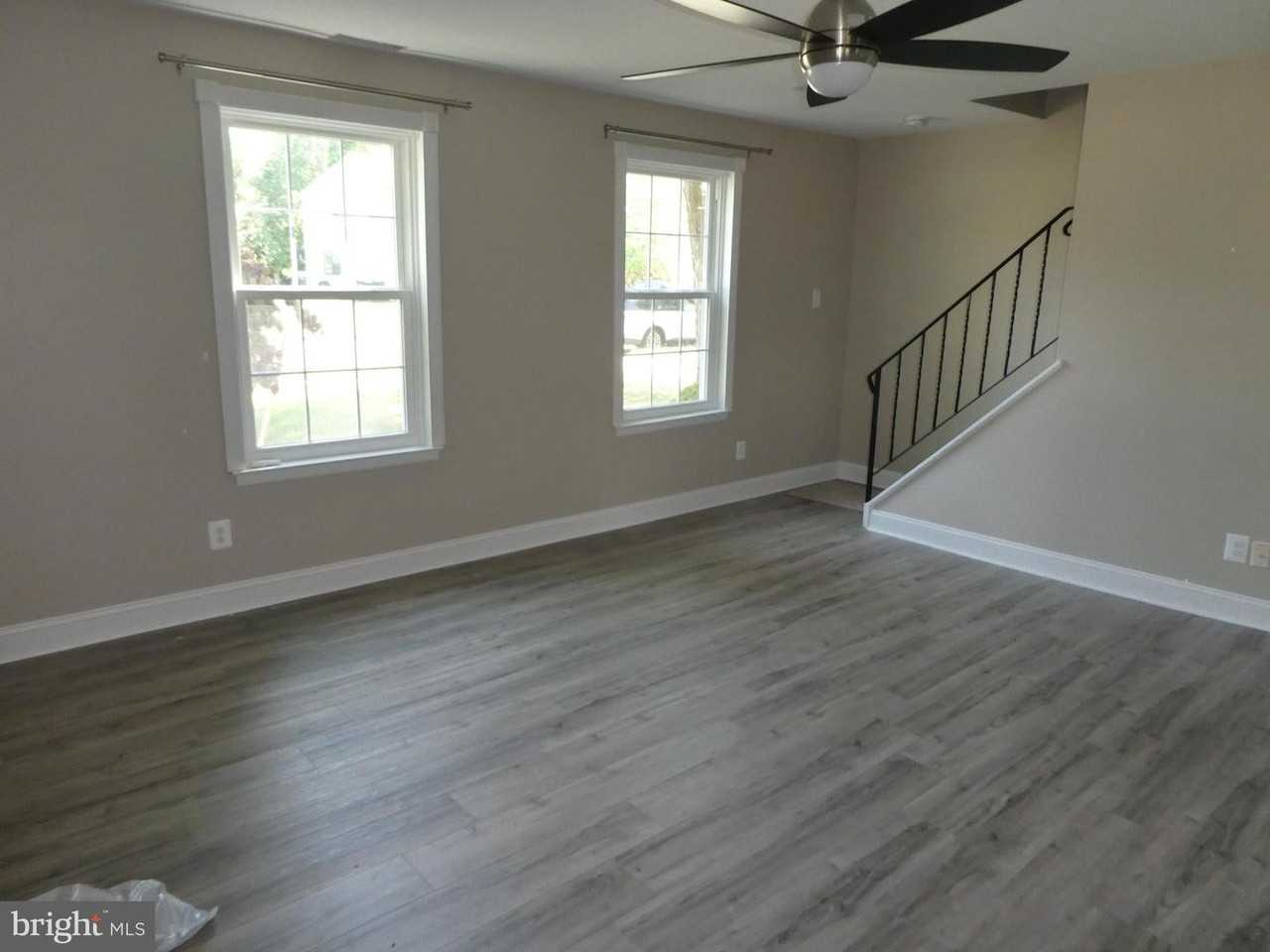 10 Grasmur Ct - Photo 2 of 16