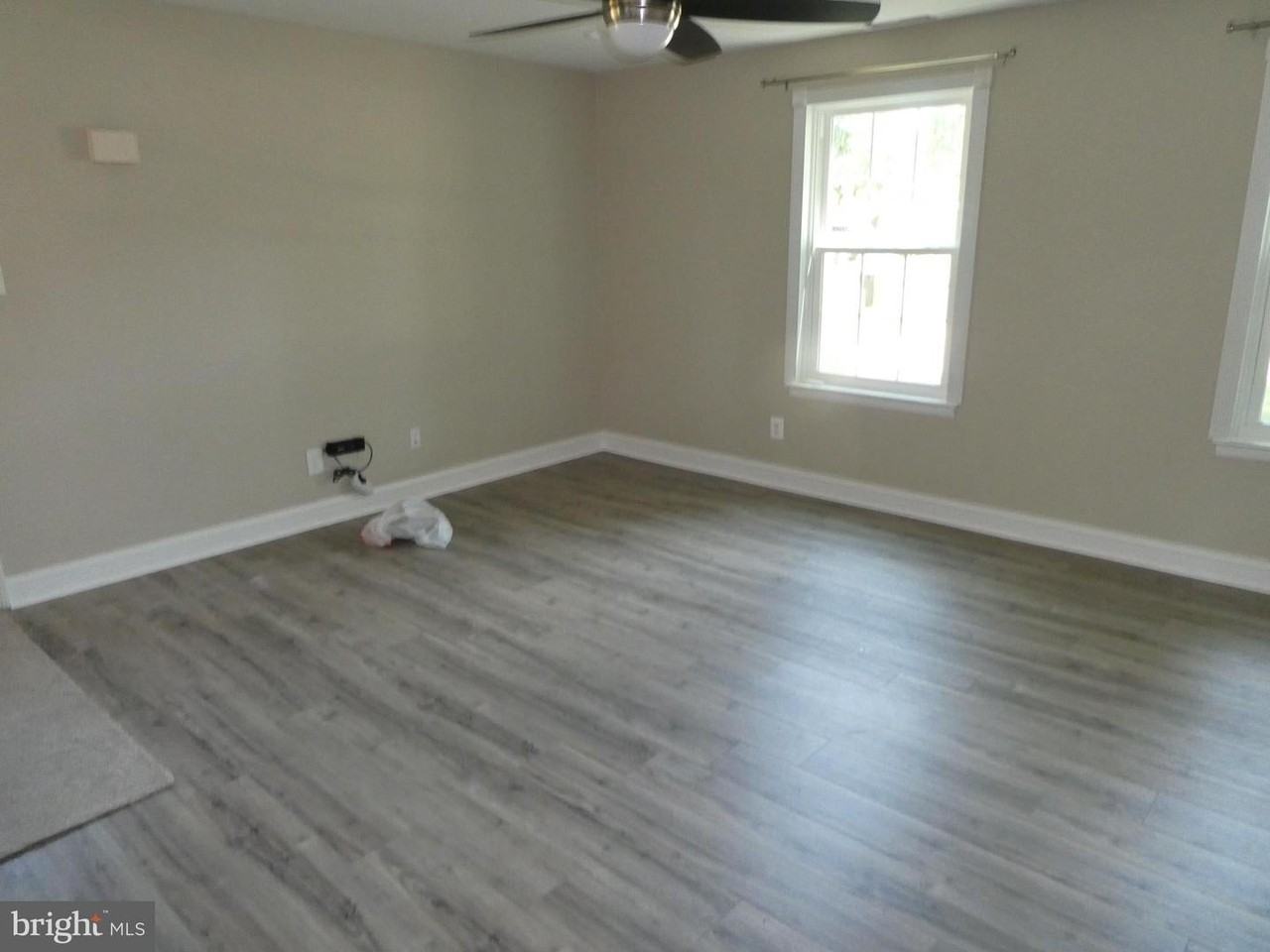 10 Grasmur Ct - Photo 3 of 16