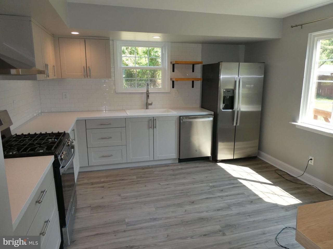 10 Grasmur Ct - Photo 4 of 16